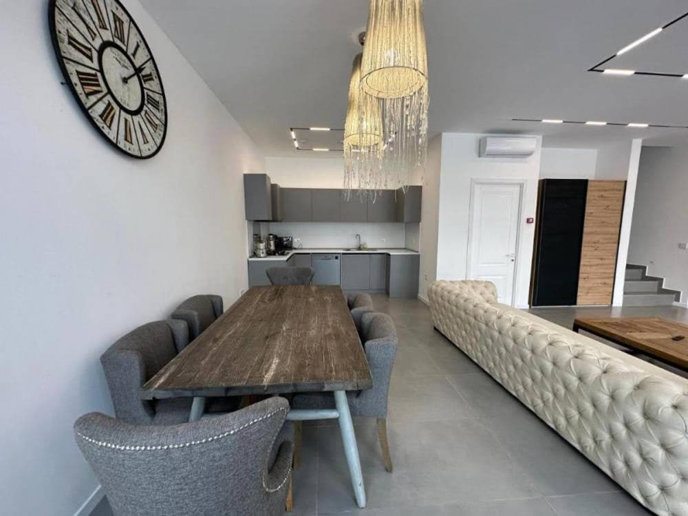 Hollywood Villa - photo 2