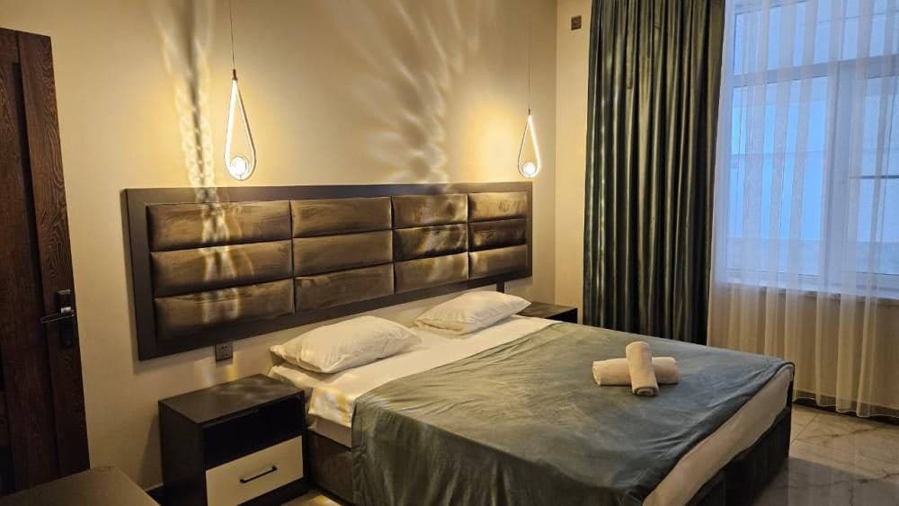 Luxury Milan Mountain Ponoramic Villa, indoor heated pool and jacuzzi with mountain view - photo 6