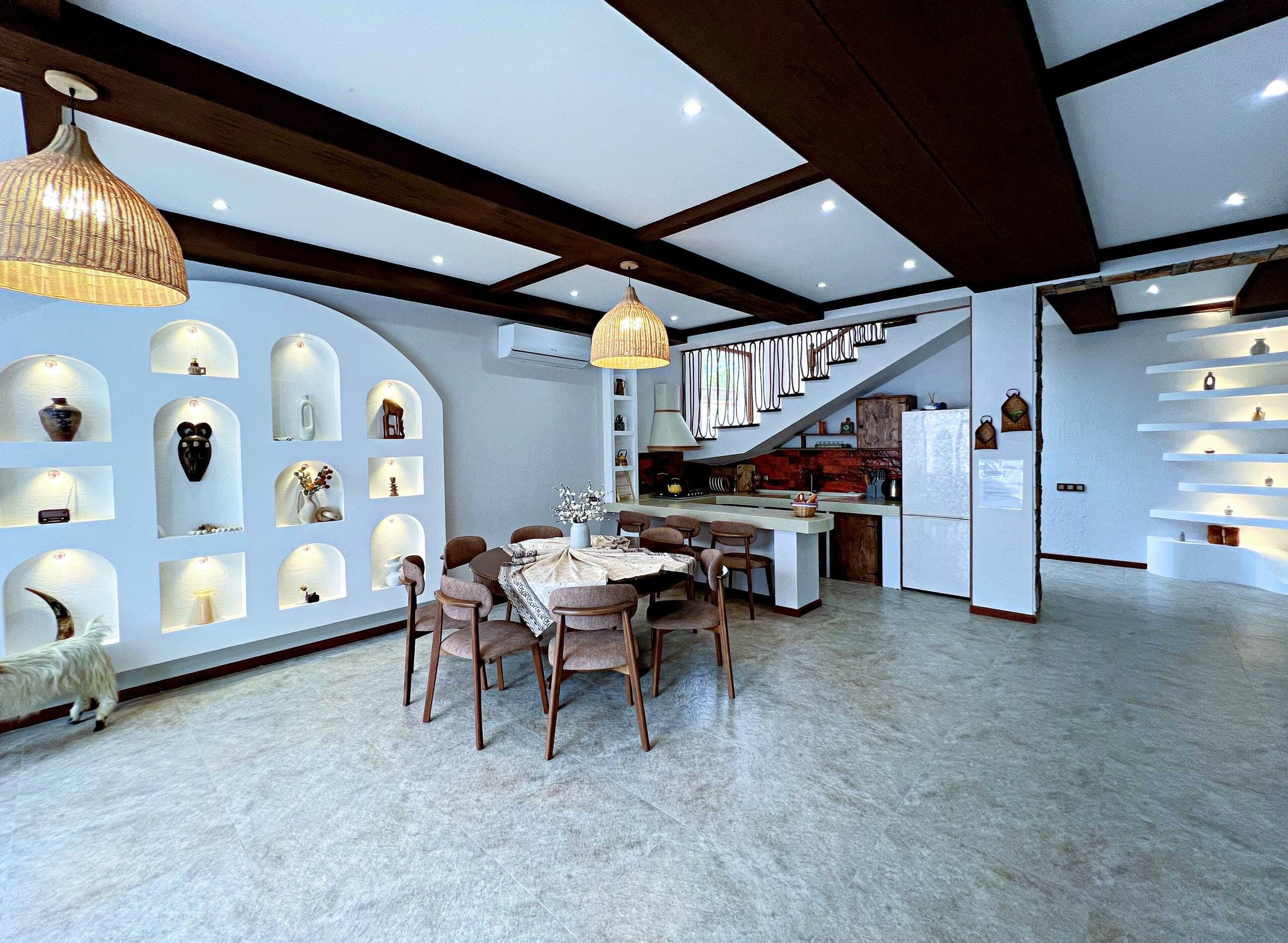 Santorini Mountain Villa