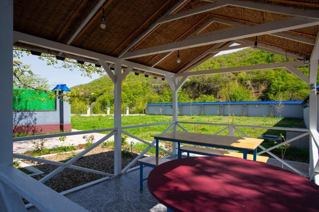 Mirvari A-Frame Riverside — Qubada Çay Kənarı A-Frame Ev