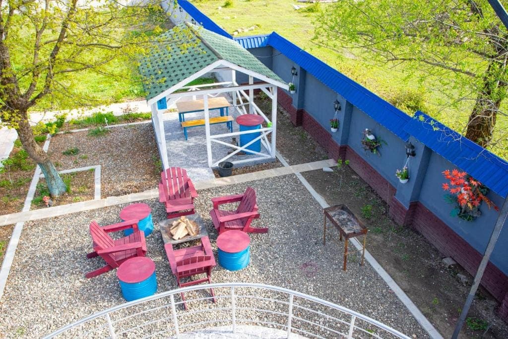 Mirvari A-Frame Riverside — Qubada Çay Kənarı A-Frame Ev