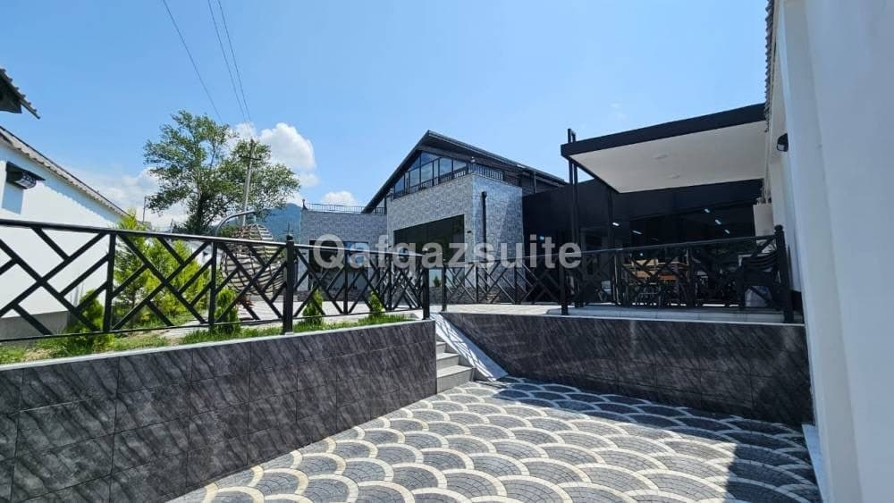 Luxury Milan Mountain Ponoramic Villa, indoor heated pool and jacuzzi with mountain view - photo 2