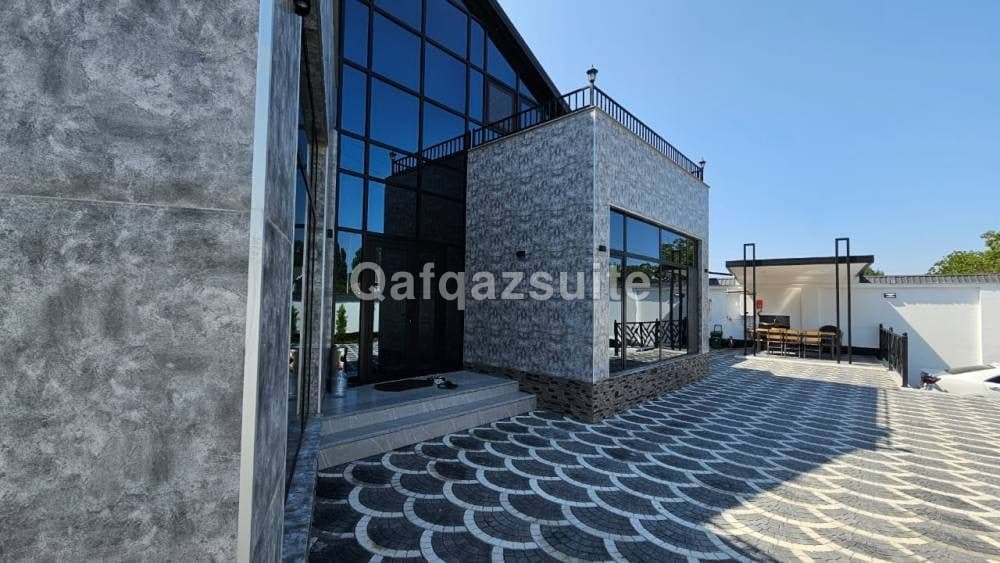 Luxury Milan Mountain Ponoramic Villa, indoor heated pool and jacuzzi with mountain view - photo 3