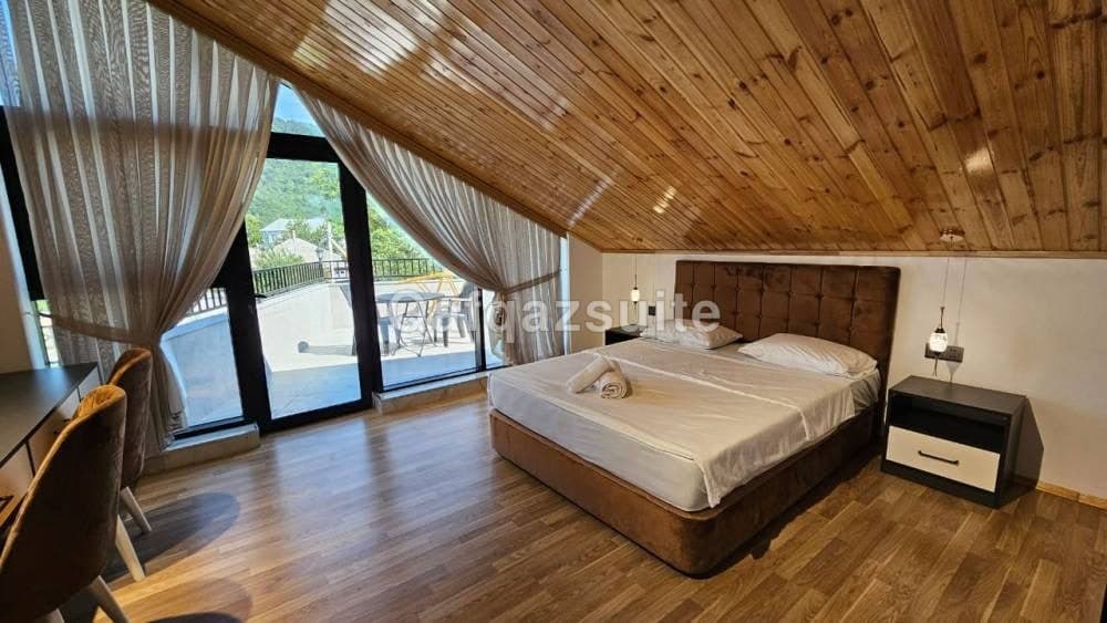 Luxury Milan Mountain Ponoramic Villa, indoor heated pool and jacuzzi with mountain view - photo 7