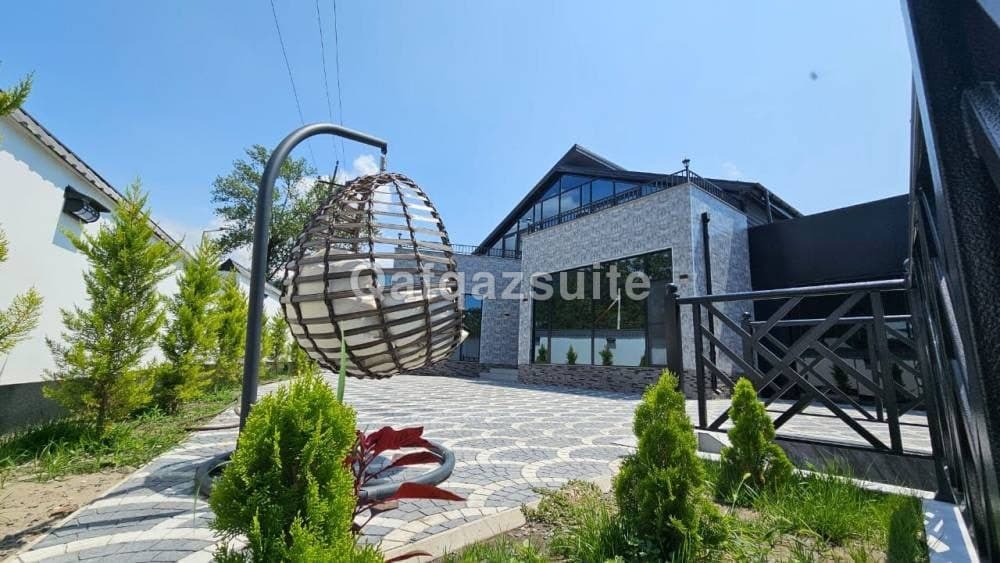 Luxury Milan Mountain Ponoramic Villa, indoor heated pool and jacuzzi with mountain view - photo 15