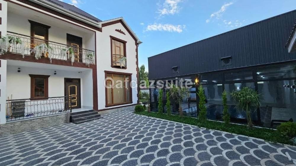 Gabala Milan Villa with indoor heated pool and jacuzzi - photo 1
