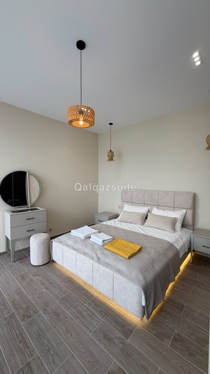 De Harmony Villa, Qəbələ